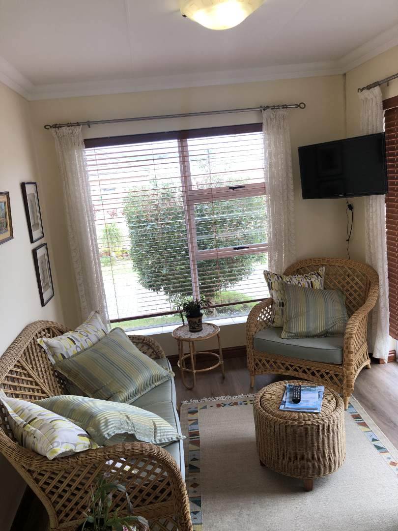 To Let 2 Bedroom Property for Rent in Reebok Western Cape
